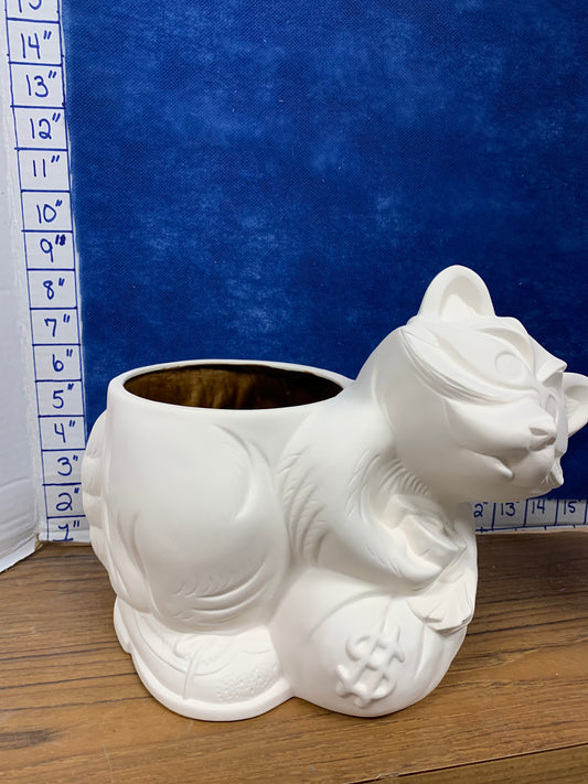 Raccoon planter