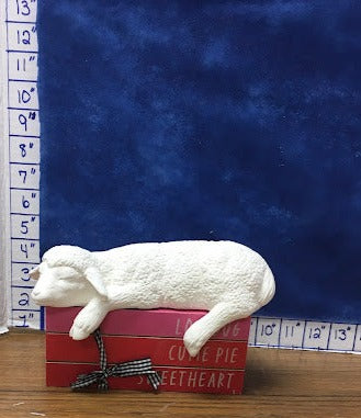 shelf sleeper lamb