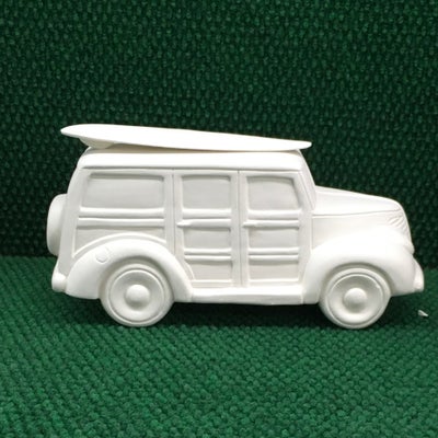 Woodie Wagon with surfboard